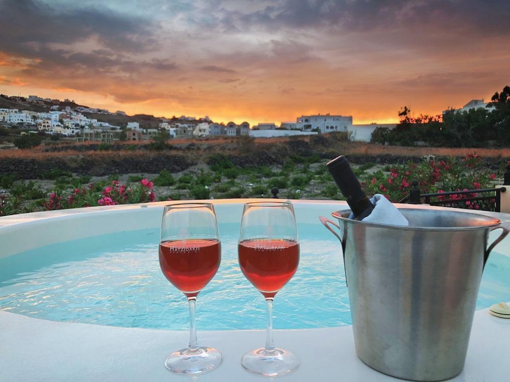 Vineyard Exclusive Suites Akrotírion المظهر الخارجي الصورة