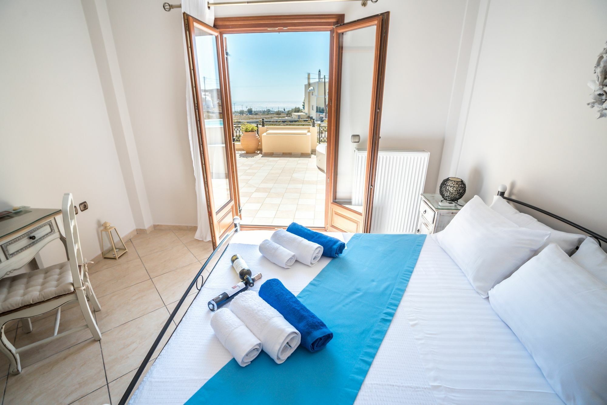 Vineyard Exclusive Suites Akrotírion المظهر الخارجي الصورة